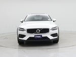 2023 V60 Cross Country Thumbnail 5