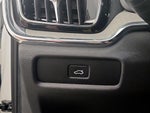 2023 V60 Cross Country Thumbnail 13