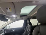 2023 V60 Cross Country Thumbnail 20
