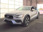 2025 V60 Cross Country Thumbnail 2
