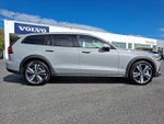2025 V60 Cross Country Thumbnail 7