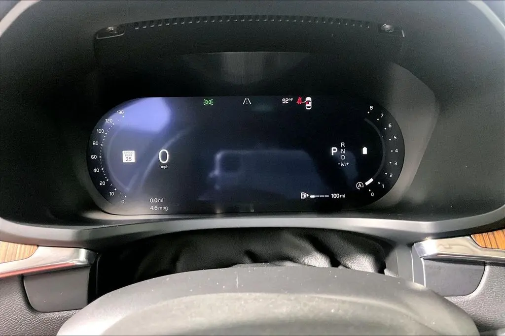 2025 Volvo V60 - $34,941
