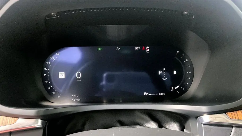 2025 Volvo V60 Cross Country B5 Plus