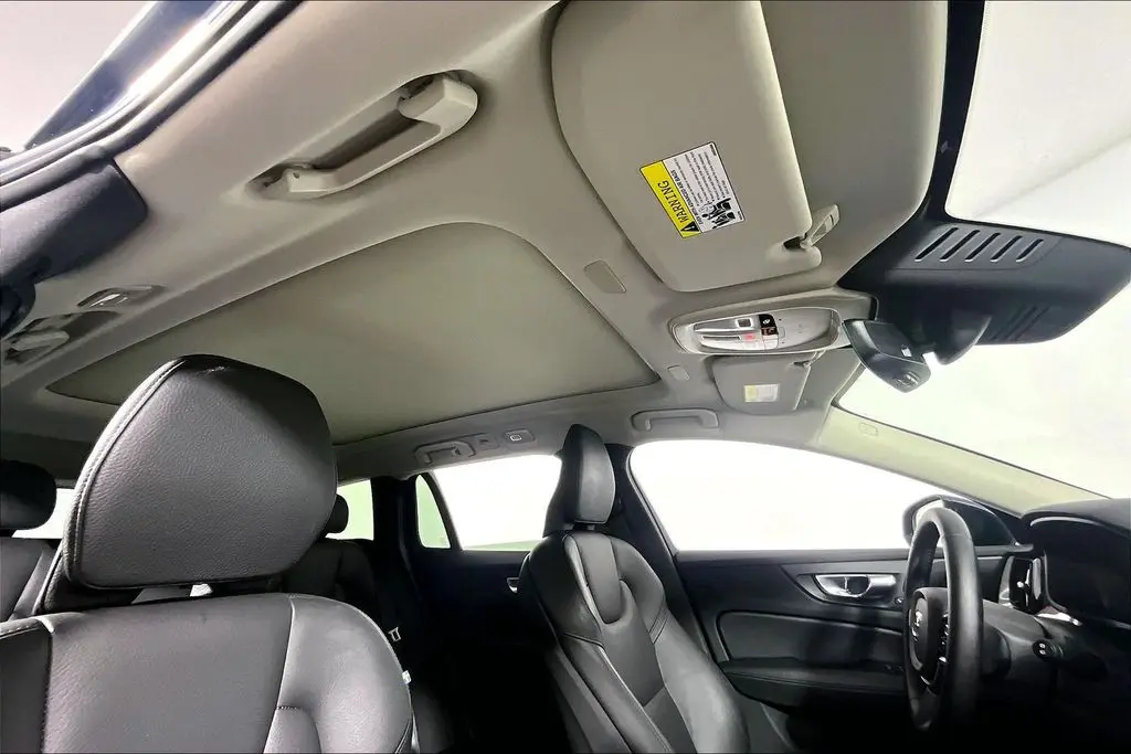 2025 Volvo V60 - $34,941