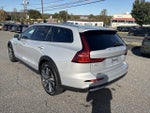 2025 V60 Cross Country Thumbnail 14