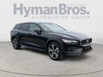 2025 V60 Cross Country Thumbnail 1