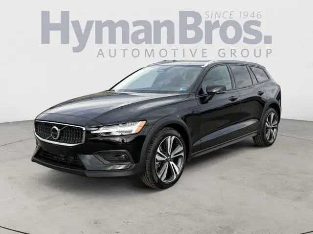 2025 Volvo V60 - $36,995