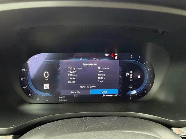 2025 Volvo V60 - $36,995
