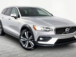 2025 V60 Cross Country Thumbnail 2