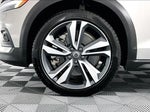 2025 V60 Cross Country Thumbnail 9