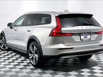 2025 V60 Cross Country Thumbnail 12
