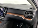 2025 V60 Cross Country Thumbnail 17