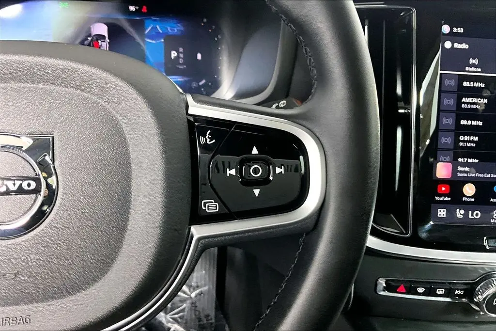 2025 Volvo V60 - $36,241