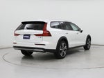 2025 V60 Cross Country Thumbnail 8
