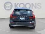 2025 V60 Cross Country Thumbnail 7