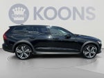 2025 V60 Cross Country Thumbnail 14