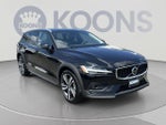 2025 V60 Cross Country Thumbnail 15