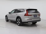 2025 V60 Cross Country Thumbnail 2