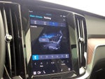 2025 V60 Cross Country Thumbnail 17