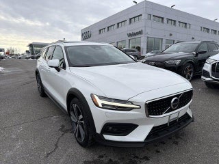 2025 Volvo V60 Cross Country with Crystal White Exterior