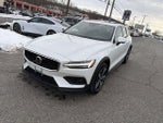 2025 V60 Cross Country Thumbnail 3