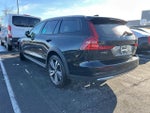 2025 V60 Cross Country Thumbnail 4