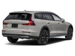 2025 V60 Cross Country Thumbnail 3