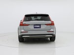 2025 V60 Cross Country Thumbnail 6