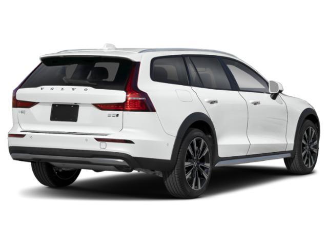 2025 Volvo V60 - $42,075