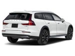 2025 V60 Cross Country Thumbnail 3