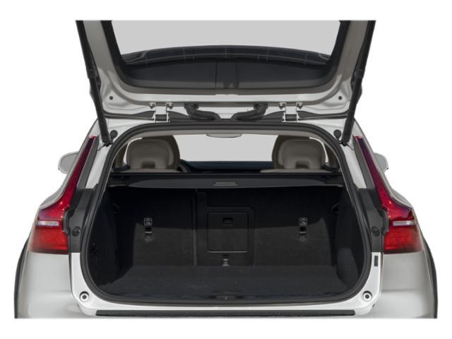 2025 Volvo V60 - $42,075