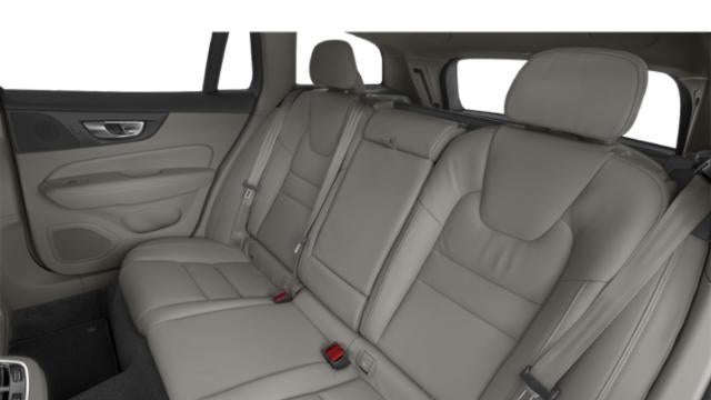 2025 Volvo V60 Cross Country B5 Plus