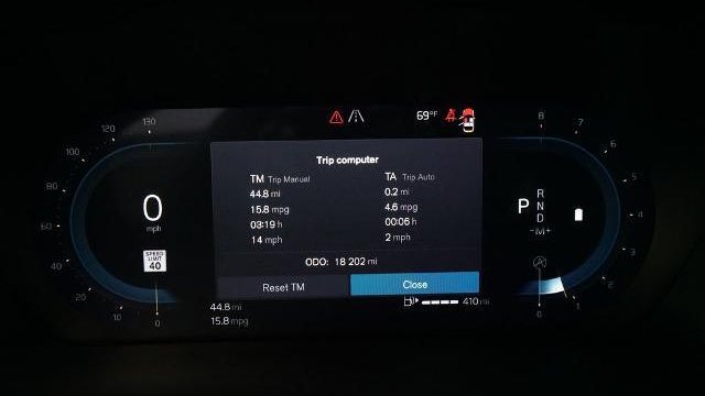 2025 Volvo V60 Cross Country B5 Plus