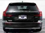 2025 V60 Cross Country Thumbnail 2