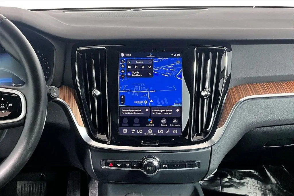 2025 Volvo V60 - $34,941