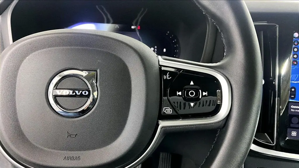 2025 Volvo V60 Cross Country B5 Plus
