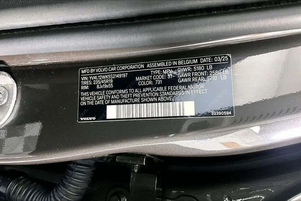 2025 Volvo V60 - $34,941