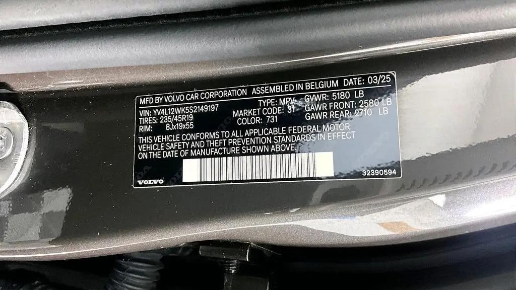 2025 Volvo V60 Cross Country B5 Plus