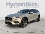 2025 V60 Cross Country Thumbnail 7