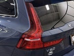 2025 V60 Cross Country Thumbnail 14