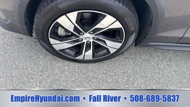 2025 Volvo V60 Cross Country B5 Plus