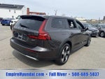 2025 V60 Cross Country Thumbnail 9