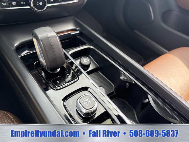 2025 Volvo V60 - $27,810