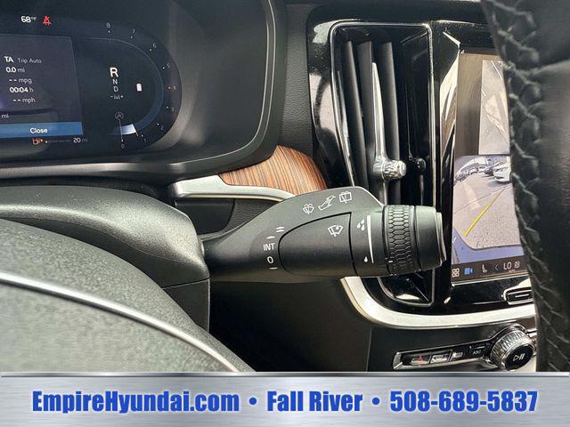 2025 Volvo V60 - $27,810