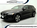 2025 V60 Cross Country Thumbnail 1