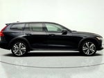 2025 V60 Cross Country Thumbnail 4