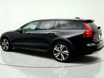 2025 V60 Cross Country Thumbnail 7