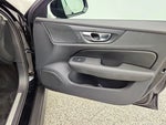 2025 V60 Cross Country Thumbnail 26
