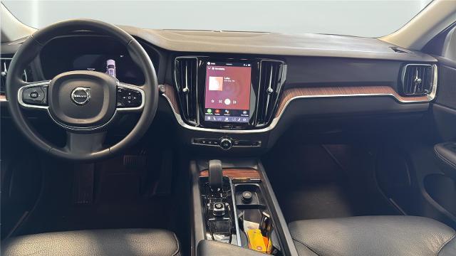 2025 Volvo V60 Cross Country B5 Plus