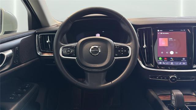 2025 Volvo V60 Cross Country B5 Plus